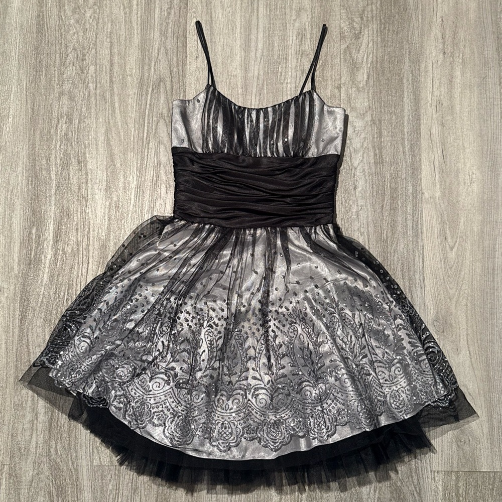 Morgan & Co. Elegant Black and Sparkling Silver Dress
